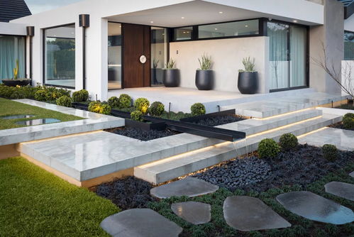 現(xiàn)代庭院設計,處處呈現(xiàn) 高級感 ,每一個都市人的理想休閑場所